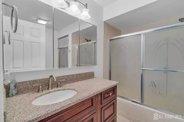 8-A Melborn DR, Monroe, NJ 08831