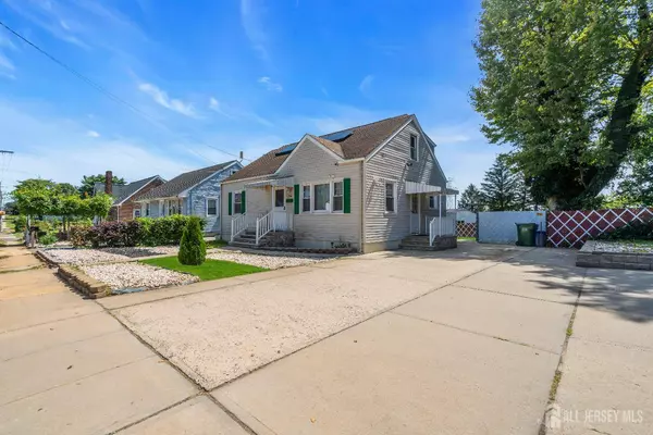 234 Washington RD, Sayreville, NJ 08872