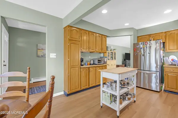 102 Murray Hill Terrace, Marlboro, NJ 07746
