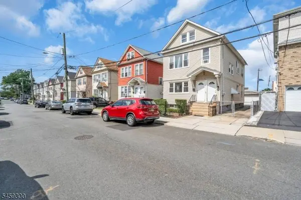927 Meredith Ave, Elizabeth City, NJ 07202