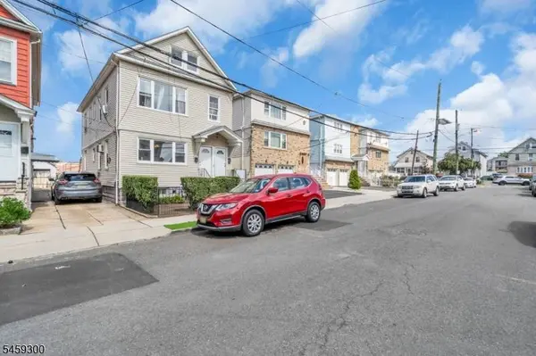 927 Meredith Ave, Elizabeth City, NJ 07202