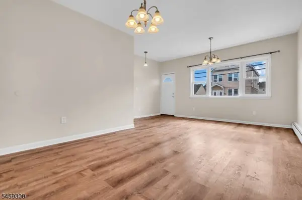 927 Meredith Ave, Elizabeth City, NJ 07202