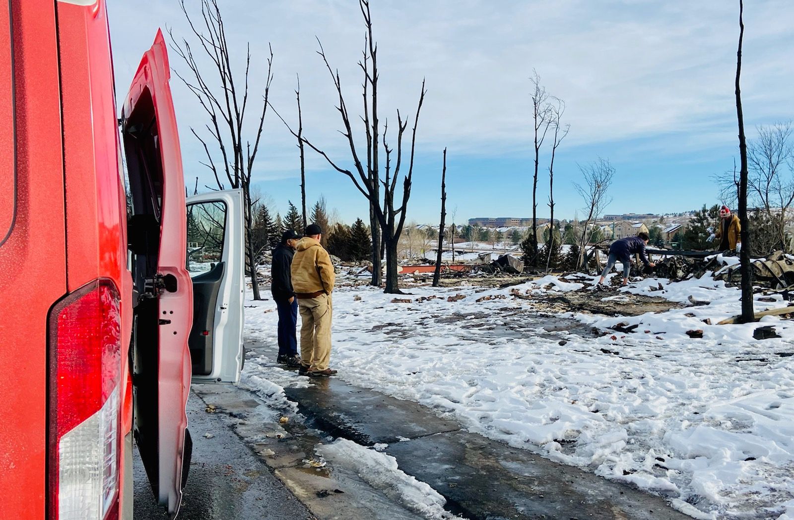 Insurance response personnel meeting Boulder County residents after the 2021 Marshall Fire