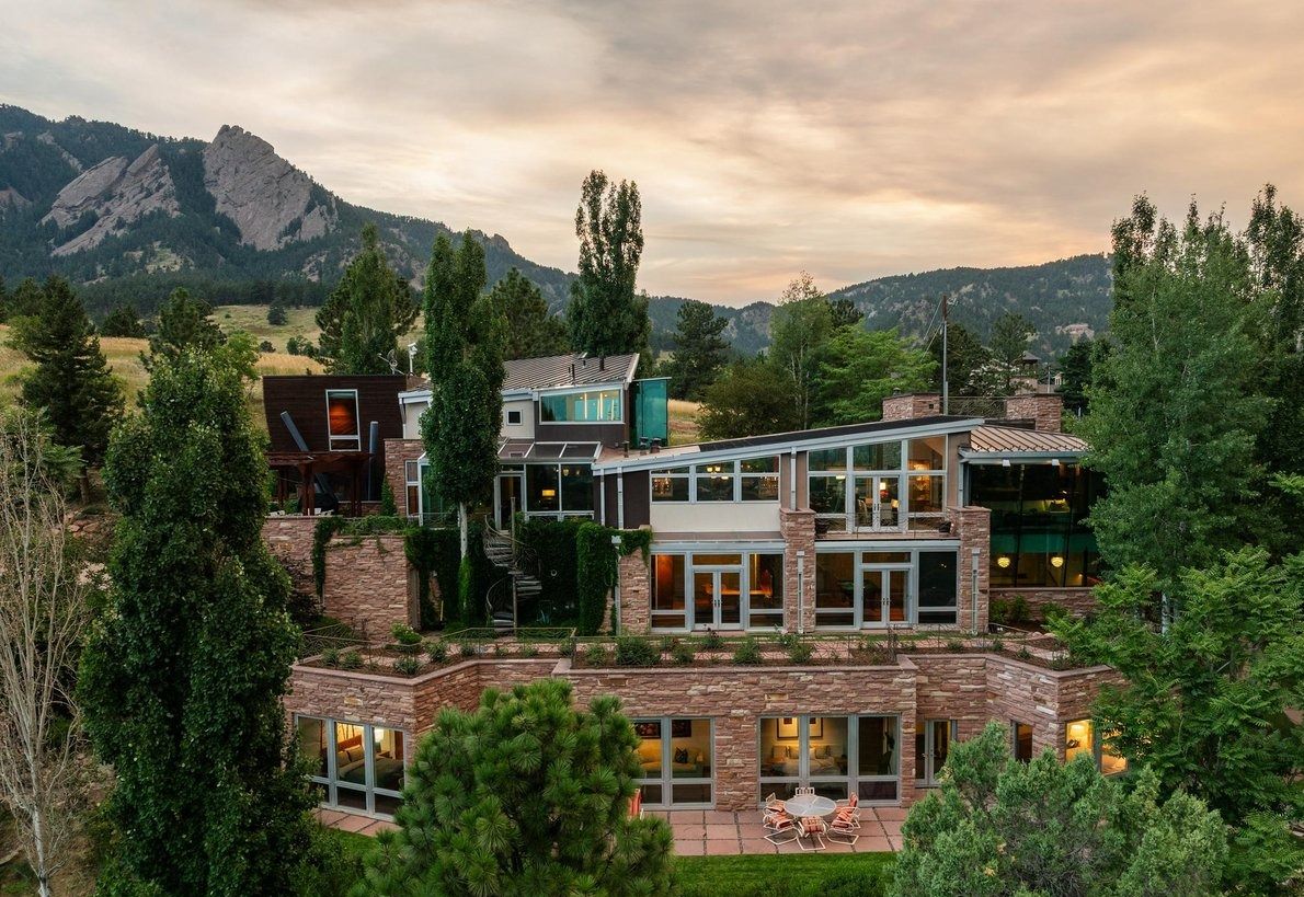 Luxury residential home near Boulder, Colorado with views of the Flatirons and Rocky Mountains in the background