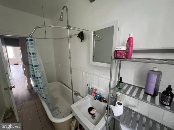 2528 MCHENRY ST, Baltimore, MD 21223