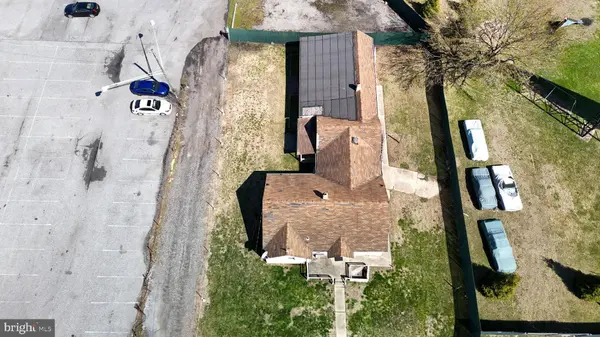 7 WOODLAND, Middle River, MD 21220