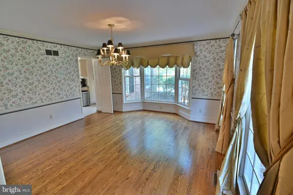 27 RAPHAEL RD, Hockessin, DE 19707