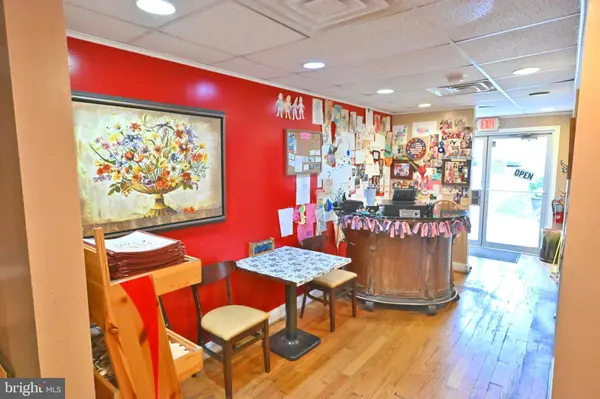14 N MAIN ST, Shrewsbury, PA 17361