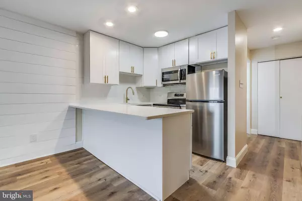 202 32ND ST #307, Ocean City, MD 21842