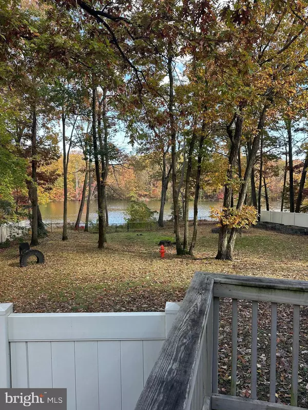 811 CEDAR AVE, Essex, MD 21221