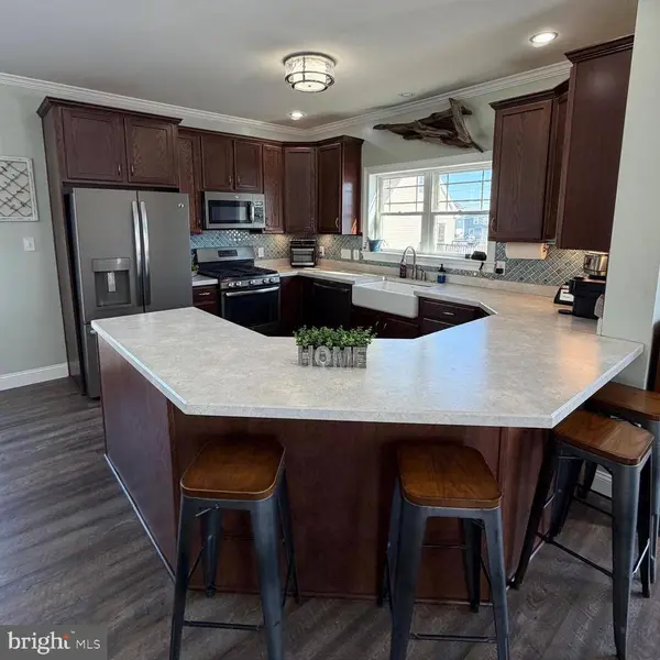 9031 HINTON AVE, Baltimore, MD 21219