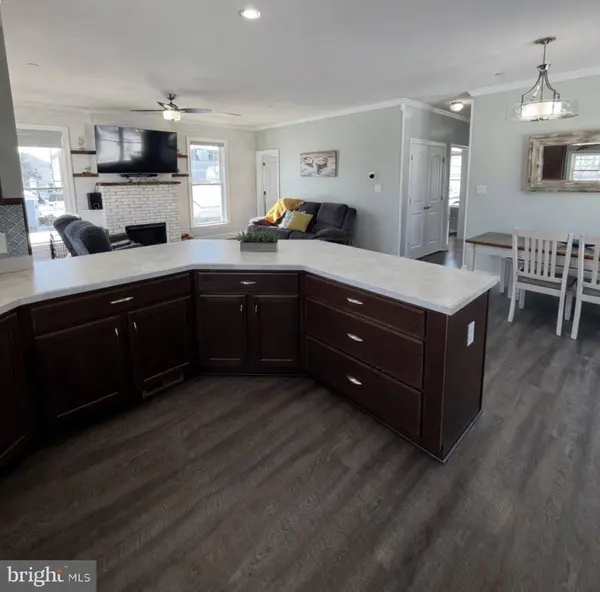 9031 HINTON AVE, Baltimore, MD 21219