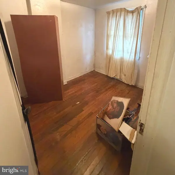 411 MAIN ST, Dundalk, MD 21222
