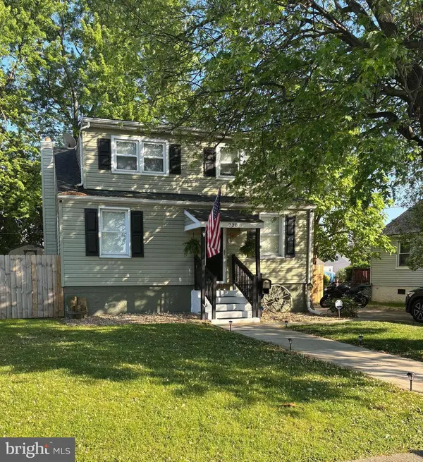 220 PINEWOOD RD, Baltimore, MD 21222