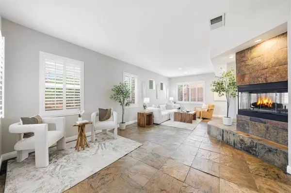 1029 Vista Oak PL, Chula Vista, CA 91910