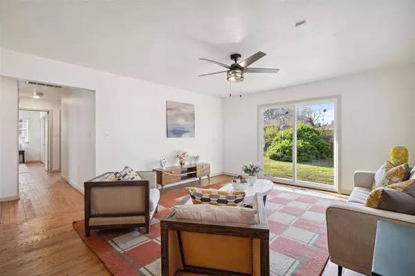 5612 NW 62nd ST, Warr Acres, OK 73122