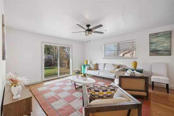 5612 NW 62nd ST, Warr Acres, OK 73122