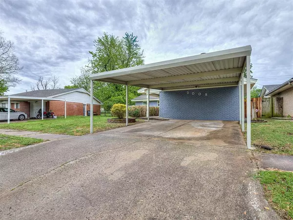 3008 Overland DR, Del City, OK 73115