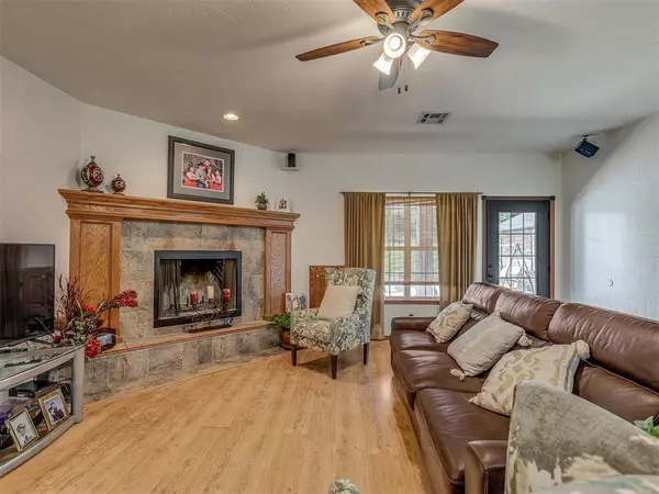 2630 NW 24th ST, Newcastle, OK 73065