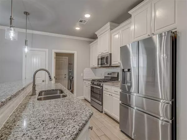 3713 Andrew CT, Norman, OK 73072