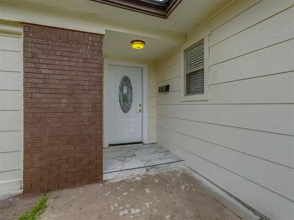 2837 SW 63rd ST, Oklahoma City, OK 73159