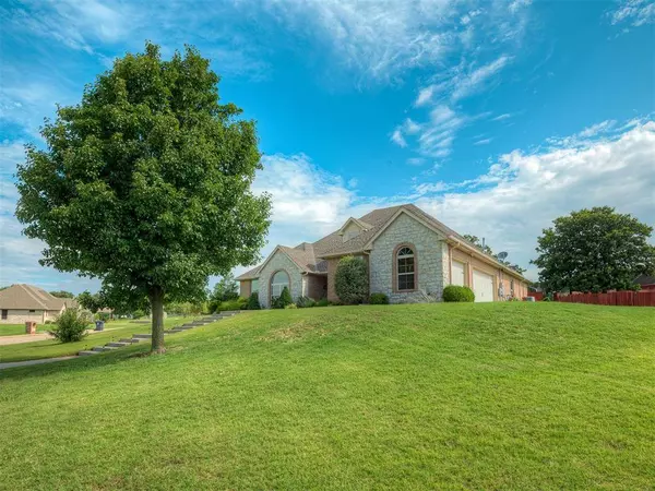 15301 SE 41st ST, Choctaw, OK 73020