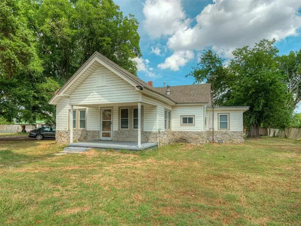 15809 S Rock Creek RD, Shawnee, OK 74801