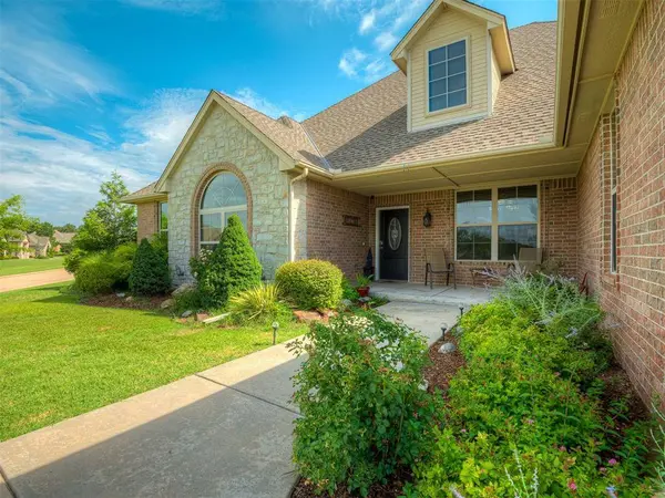 15301 SE 41st ST, Choctaw, OK 73020