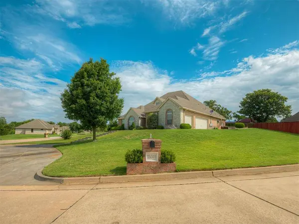15301 SE 41st ST, Choctaw, OK 73020