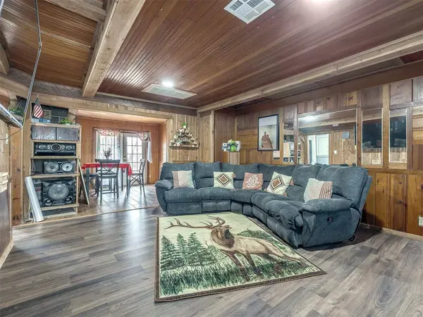 4028 NW 11th ST, Oklahoma City, OK 73107