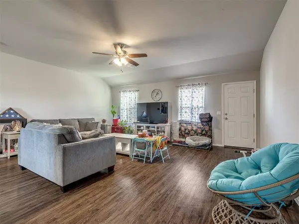 8021 NW 75th ST, Oklahoma City, OK 73132