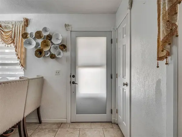 6317 Futurity DR, Harrah, OK 73045