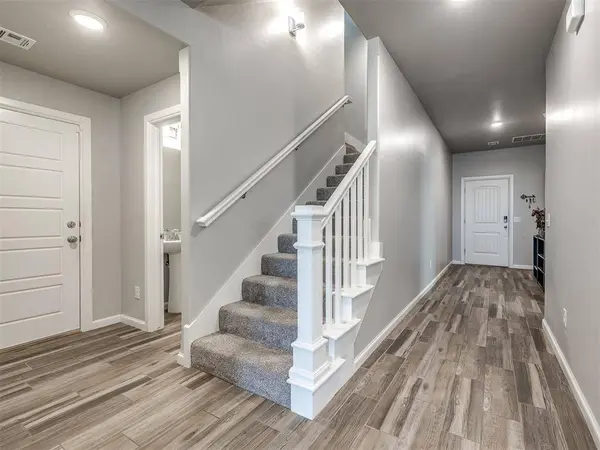 9337 SW 42nd ST, Oklahoma City, OK 73179