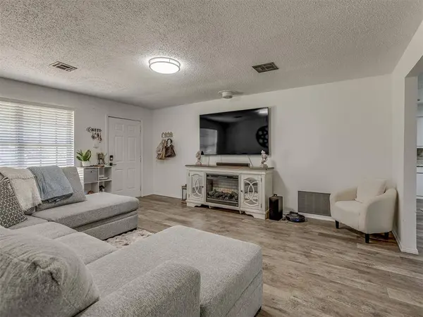 20239 Bern LN, Tecumseh, OK 74873