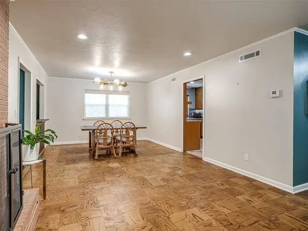 1327 W Wilshire BLVD, Oklahoma City, OK 73116