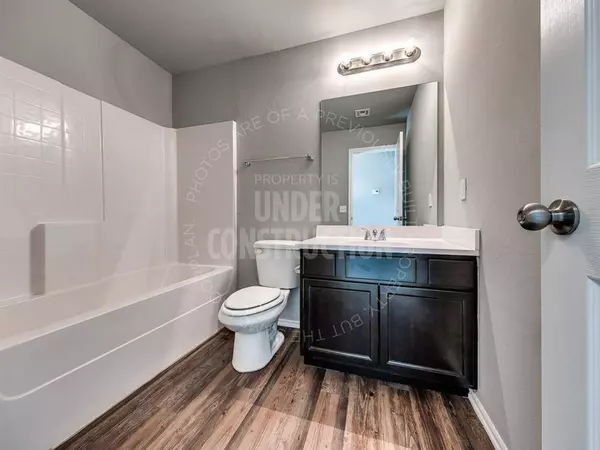 3825 Ada AVE, Harrah, OK 73045