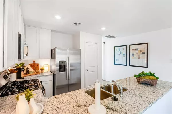 14800 Razorbill DR, Oklahoma City, OK 73134