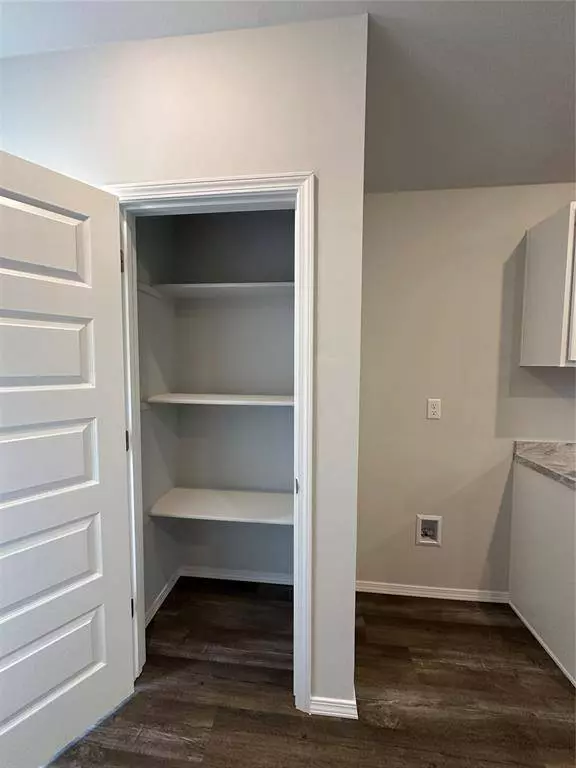 1304 Guthrie Farms BLVD, Guthrie, OK 73044