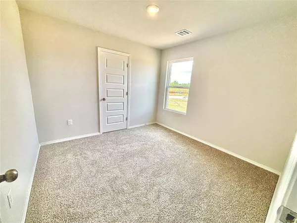 13427 Huckleberry LN, Mcloud, OK 74851