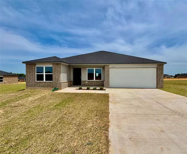 13427 Huckleberry LN, Mcloud, OK 74851