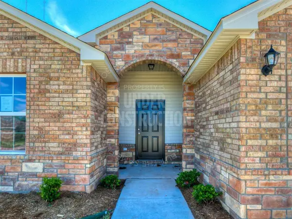 3841 Ada AVE, Harrah, OK 73045