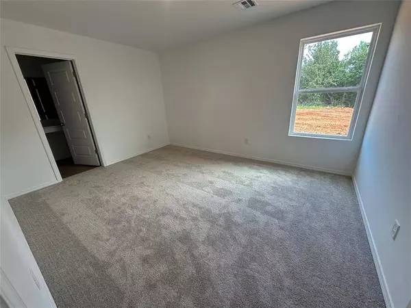 9846 Wildflower DR, Shawnee, OK 74804