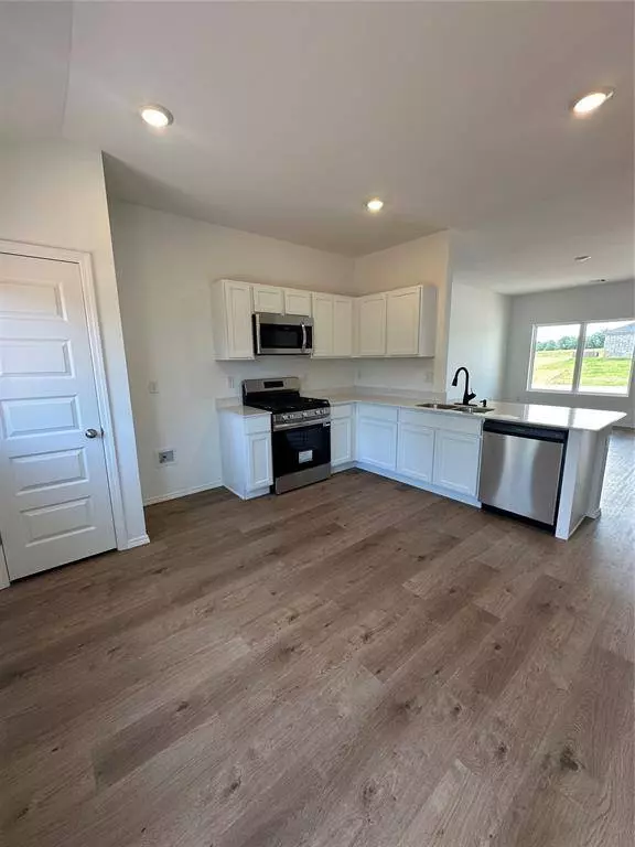 9846 Wildflower DR, Shawnee, OK 74804