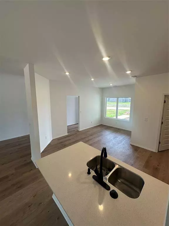 9846 Wildflower DR, Shawnee, OK 74804