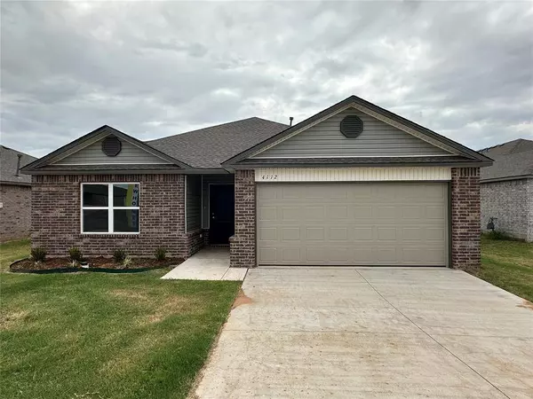 4112 Olivia ST, Mustang, OK 73064