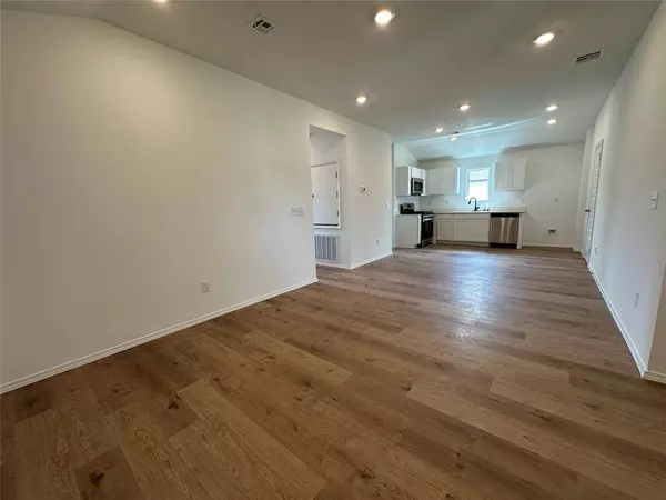 1403 Guthrie Farms BLVD, Guthrie, OK 73044