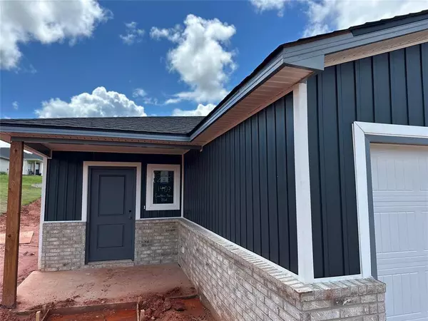 1403 Guthrie Farms BLVD, Guthrie, OK 73044