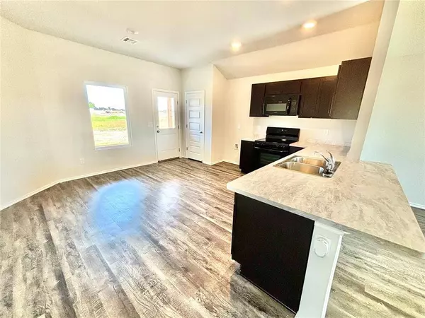 43107 Wagon TRL, Shawnee, OK 74804