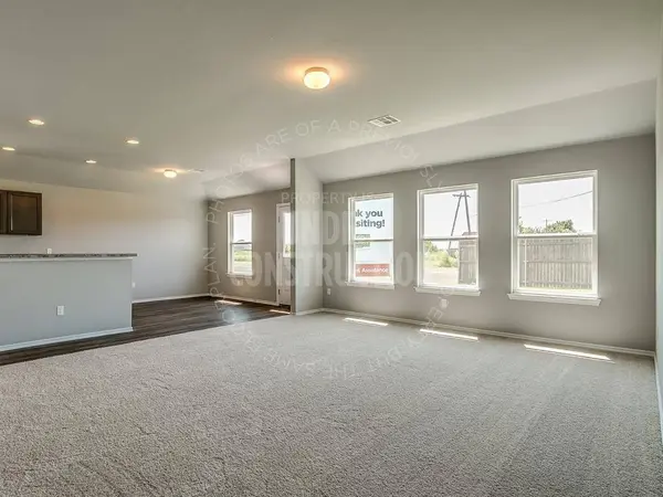 1177 Sunflower LN, Newcastle, OK 73065