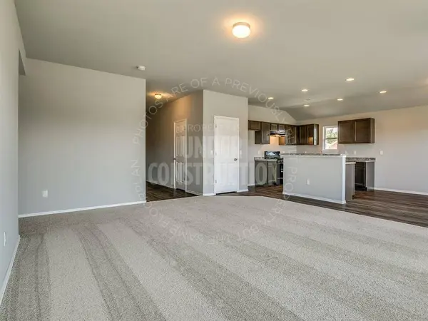 1177 Sunflower LN, Newcastle, OK 73065